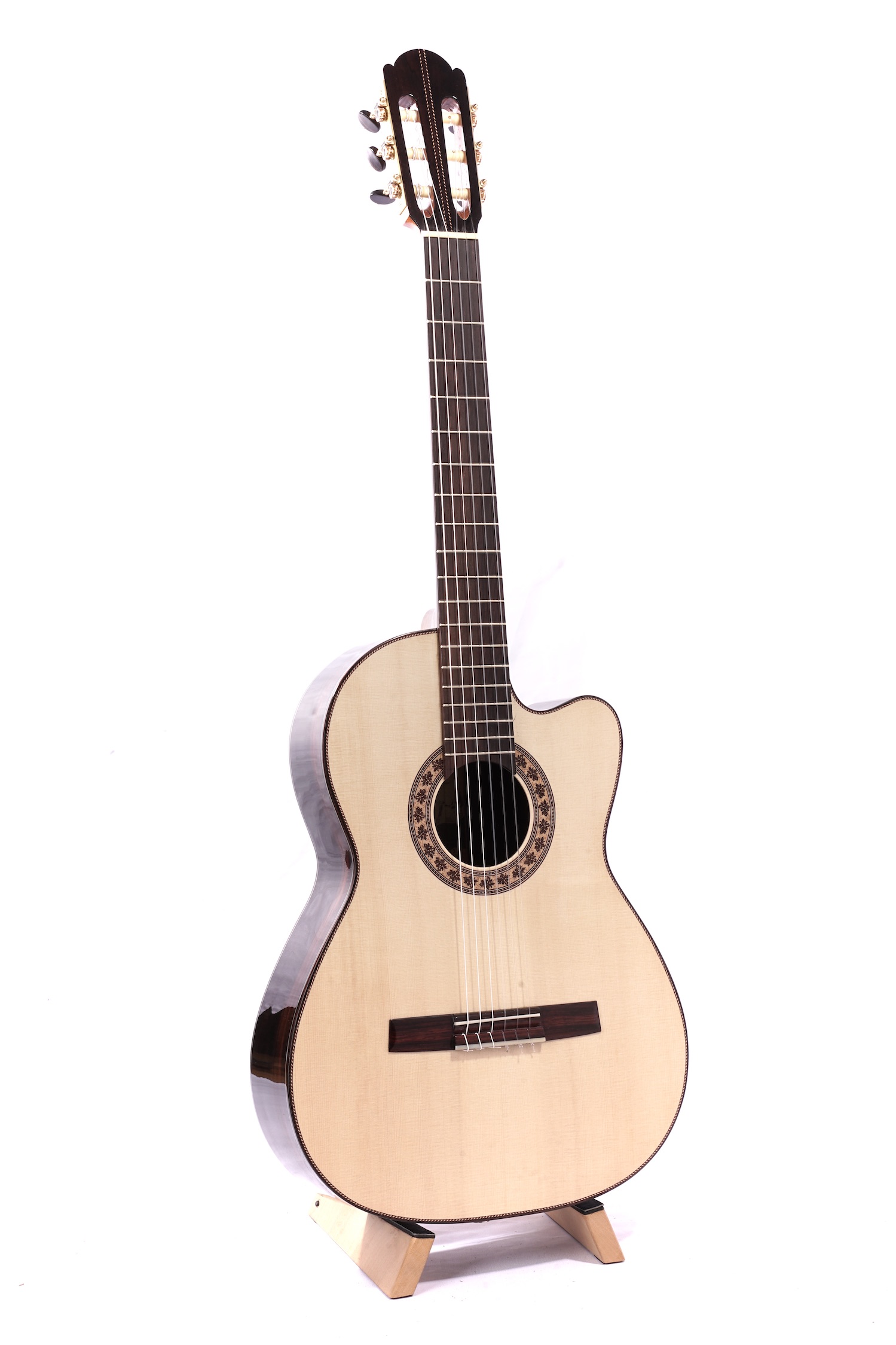 Flamencogitarre - Franziska Kössl Negra Cutaway