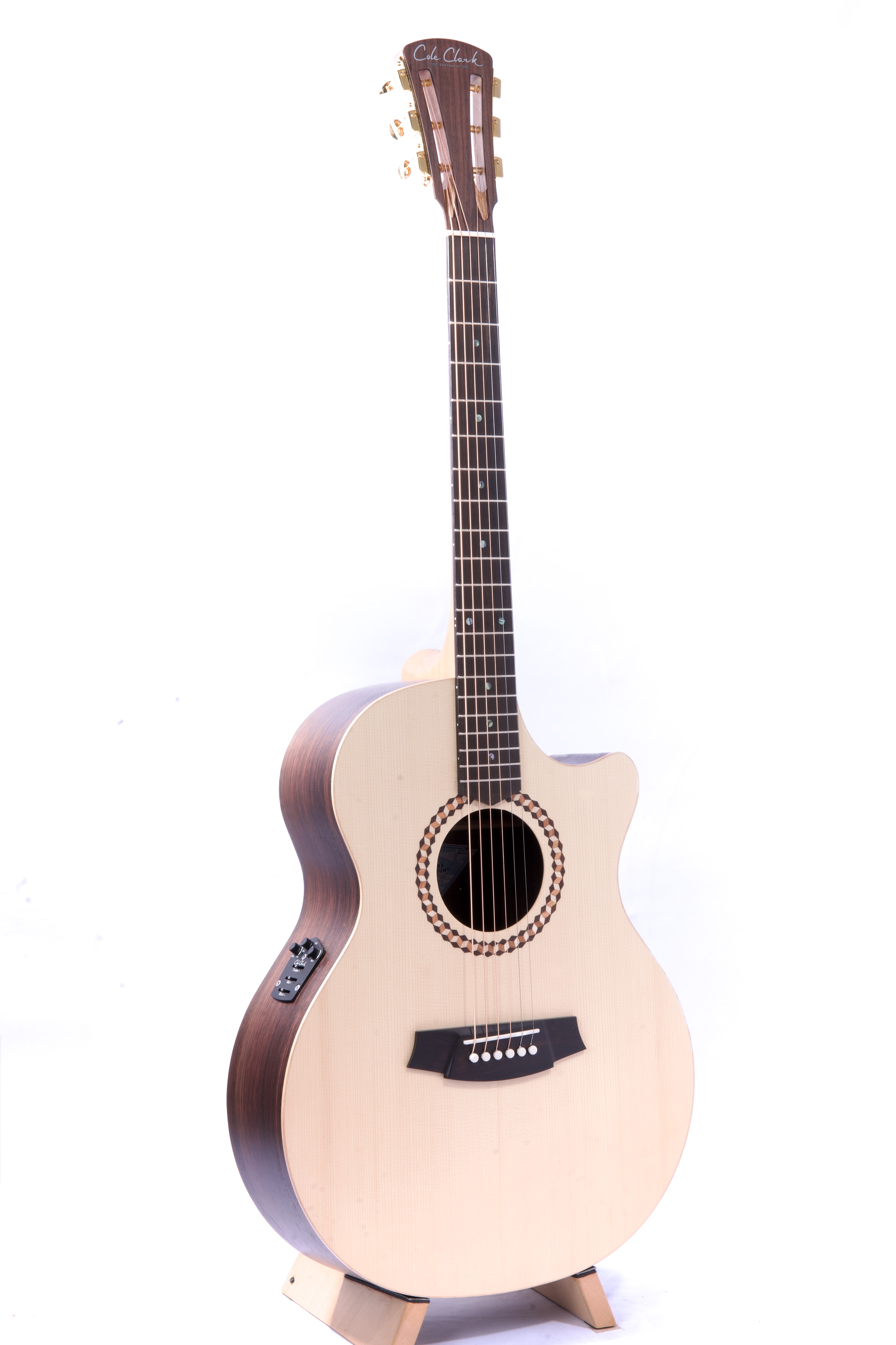 Westerngitarre - Cole Clark RAN2EC SRE