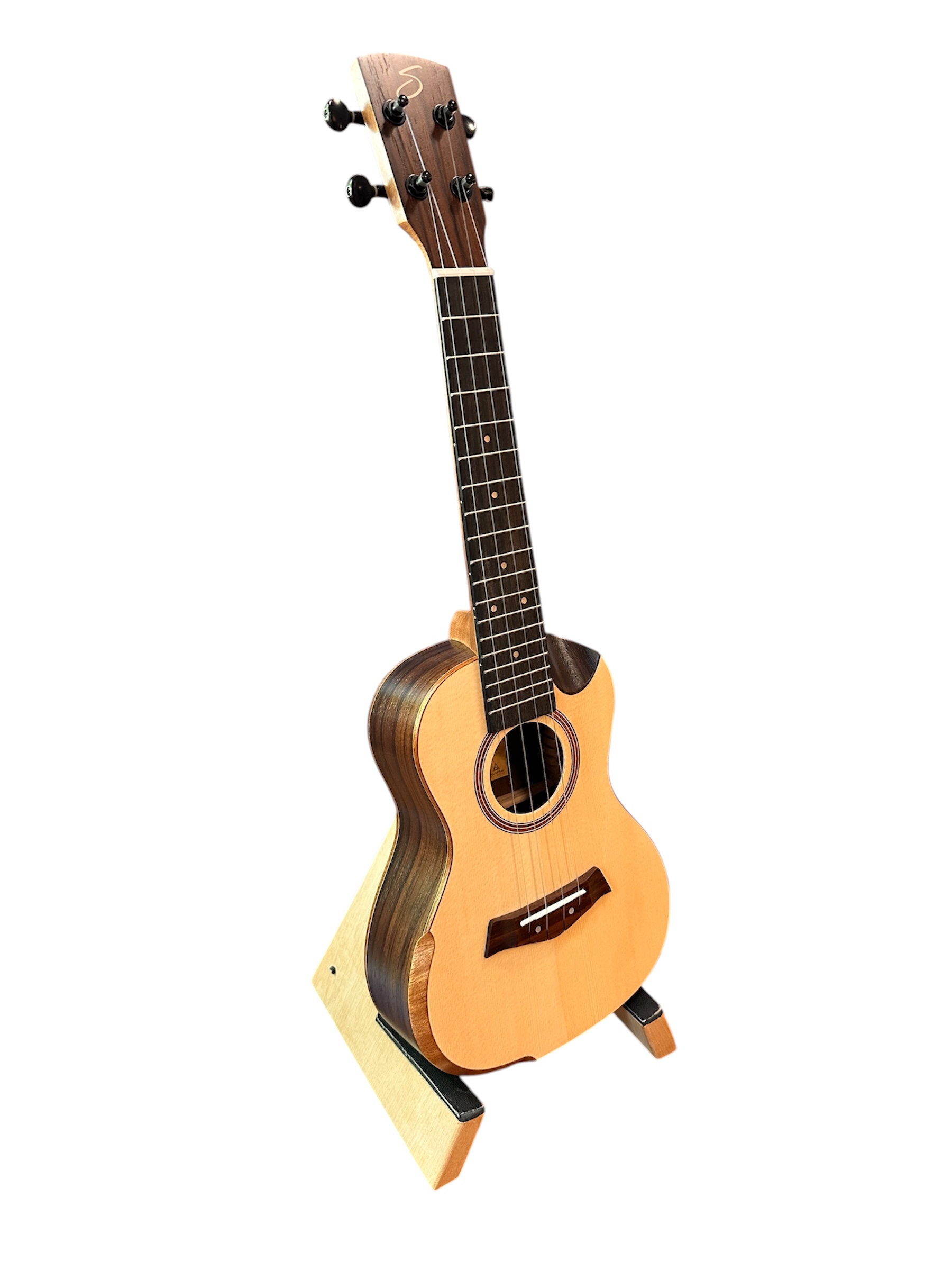 Konzertukulele - Shape W38 Cut Lean