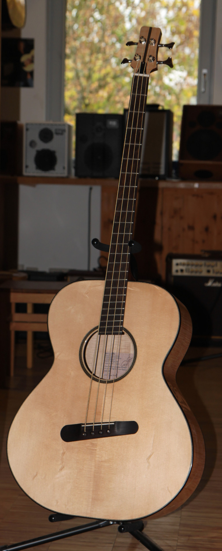 Akustikbass - Flamed Maple - Andreas Dill