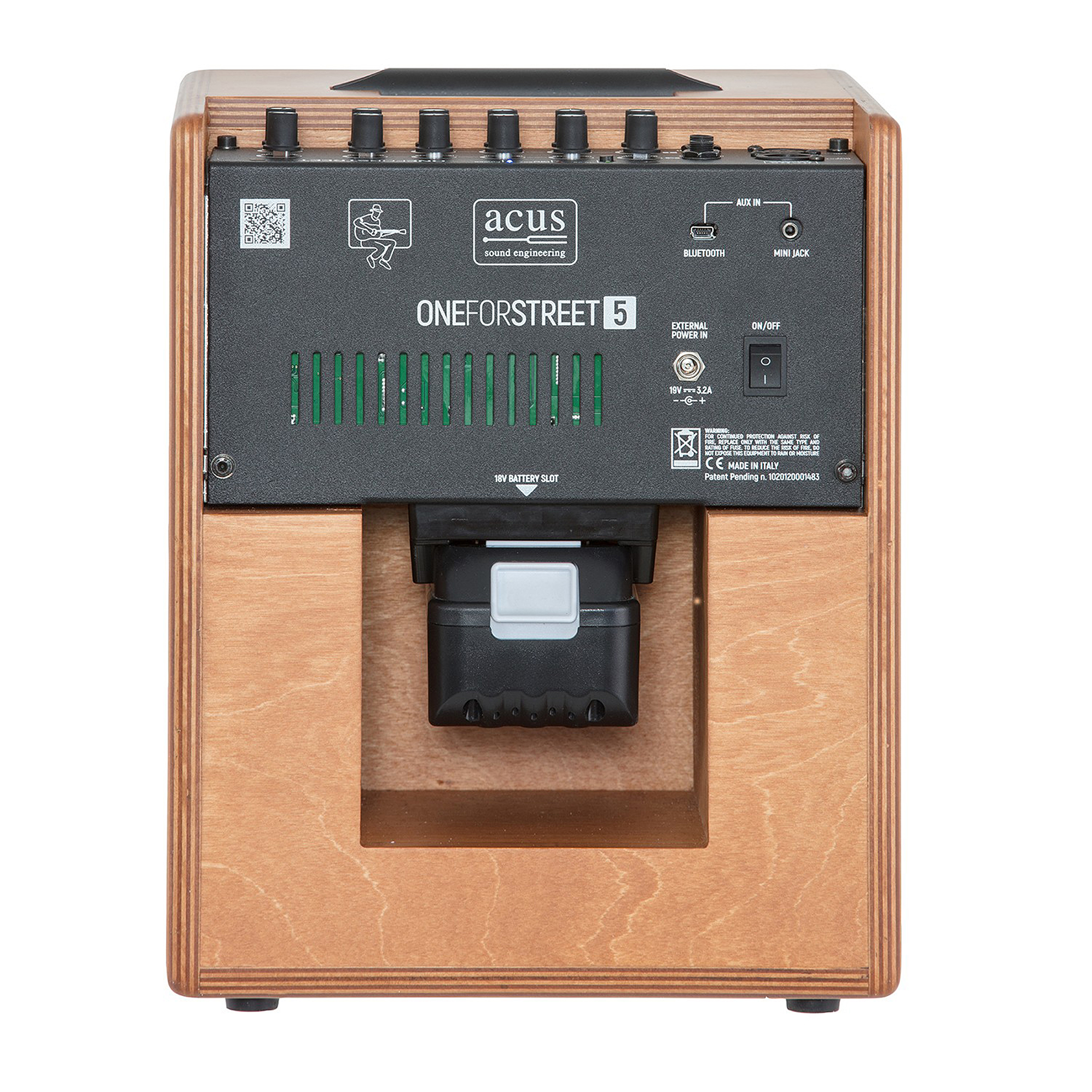 oneforstreet_5_back_mit Batterie_wood_300dpi