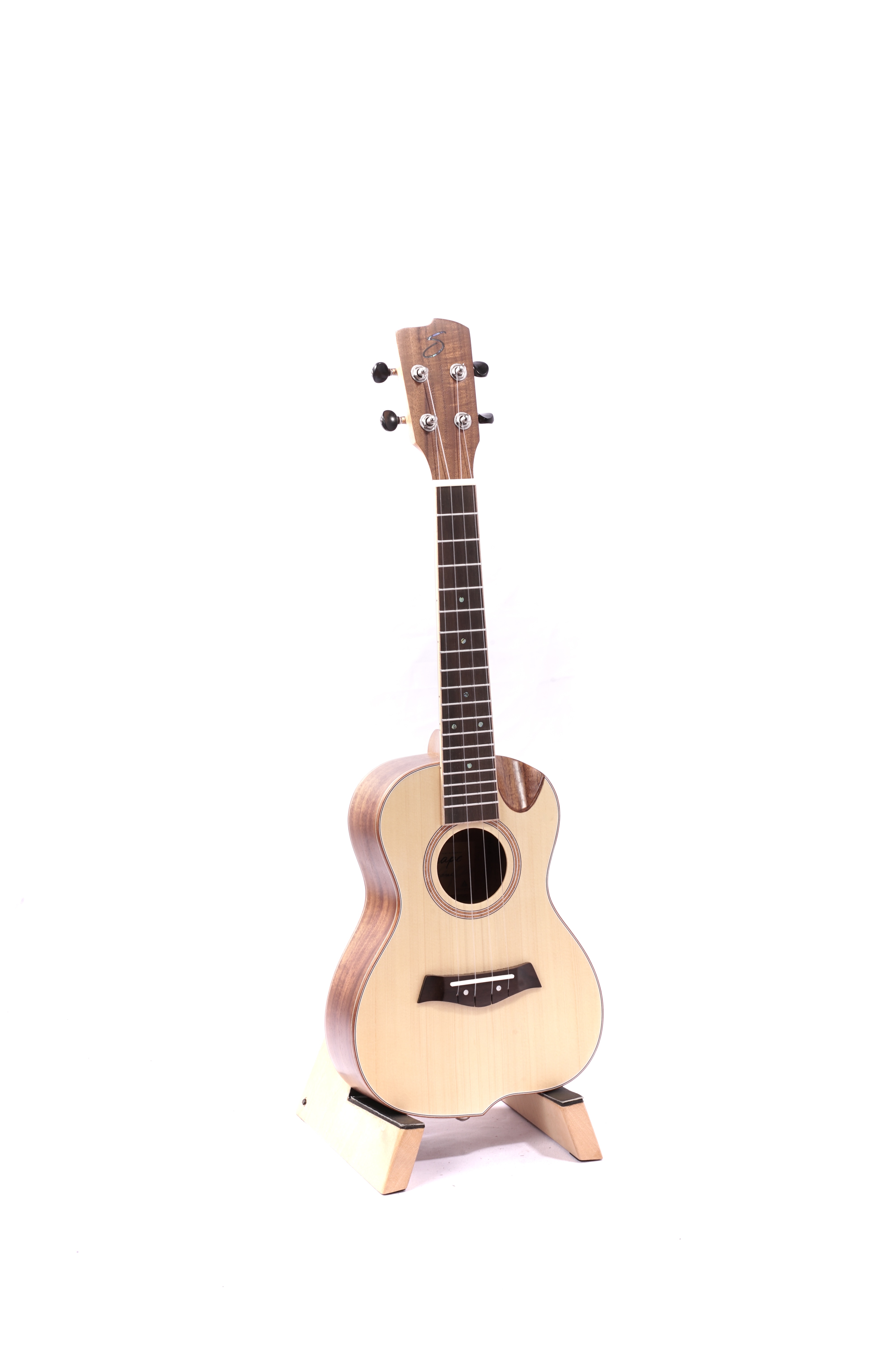 Konzertukulele - Shape Swing N Cut