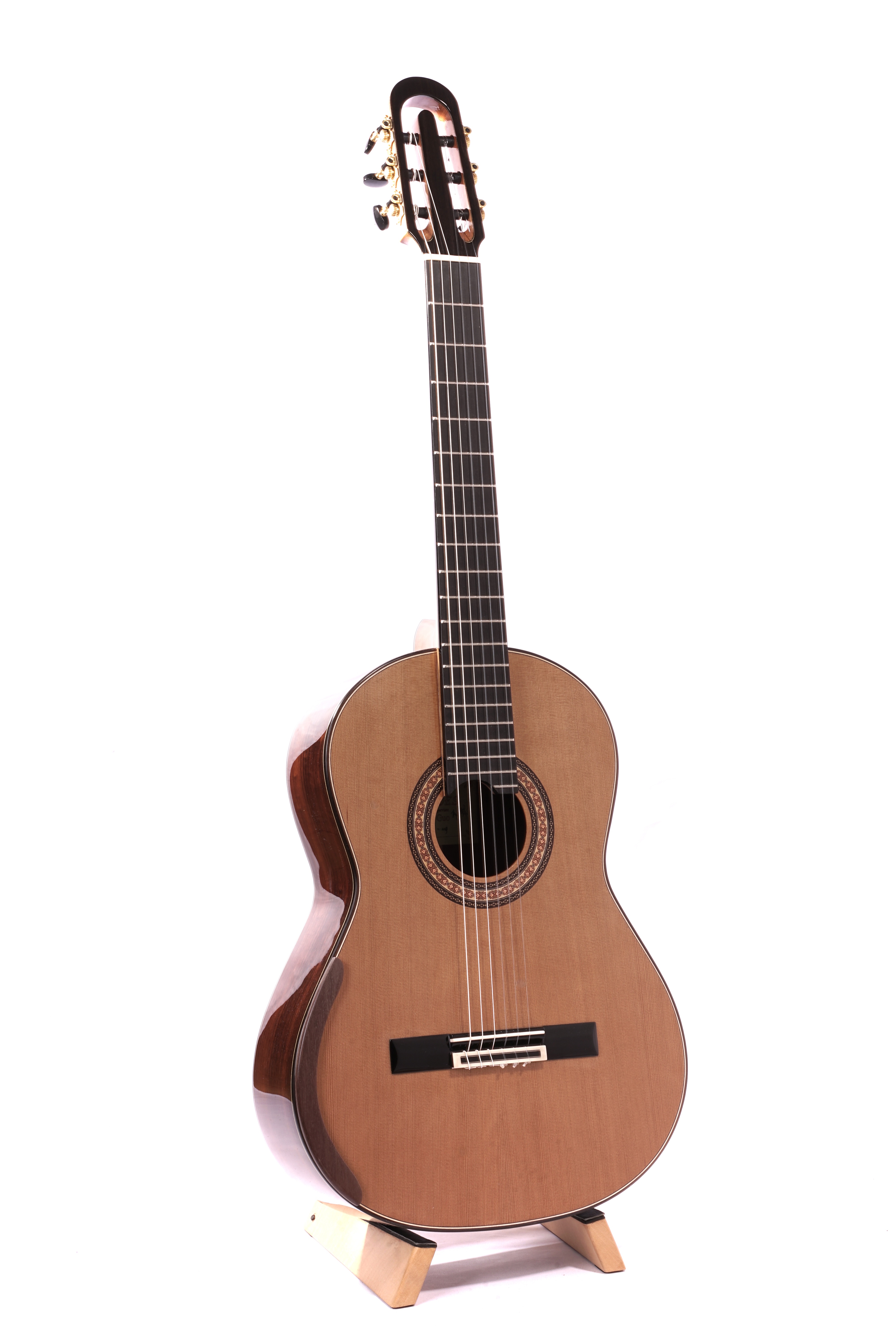 Konzertgitarre - Yulong Guo A. Echoes Schellack